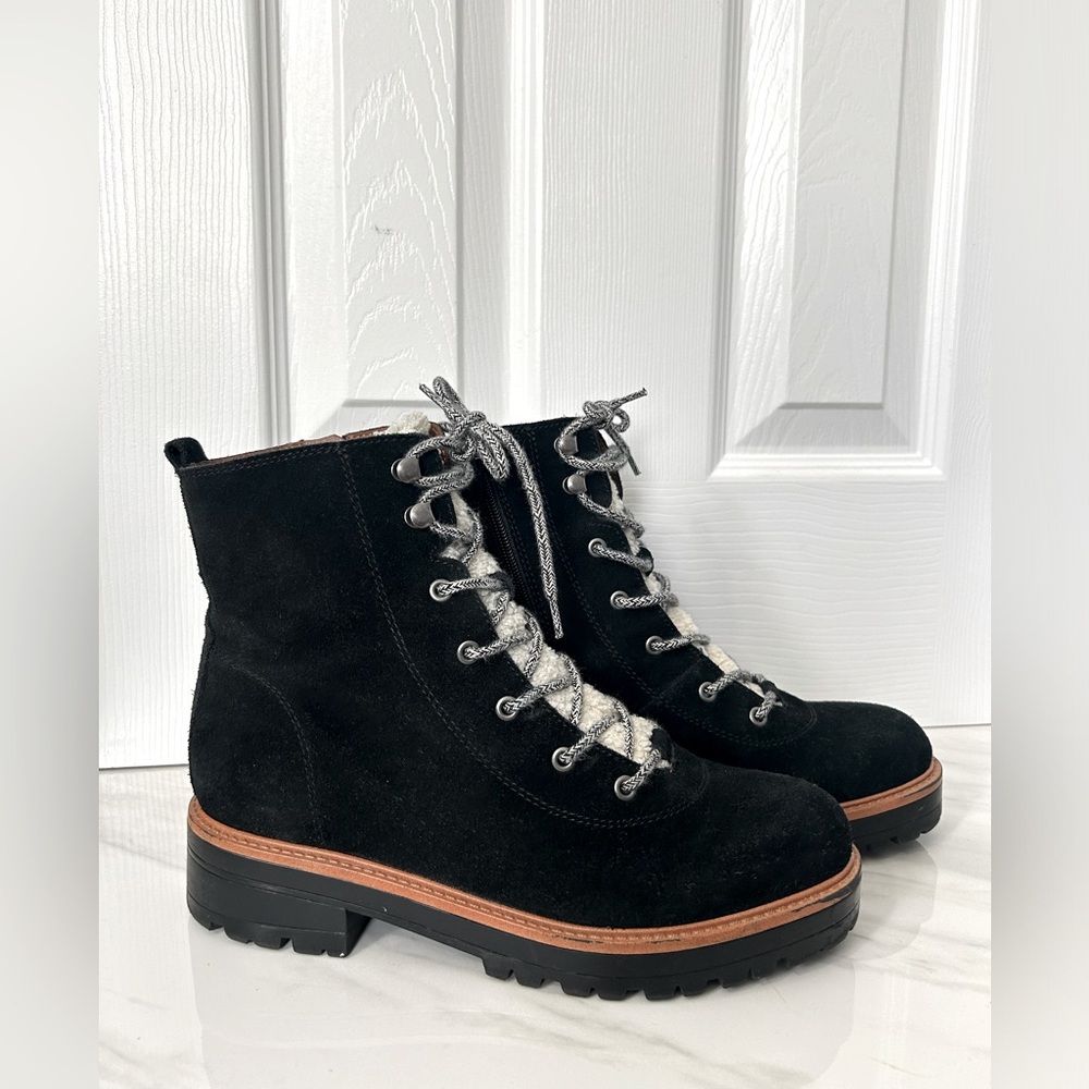 Marc Fisher Boots Suede Leather Black Tan Lace Up Womens 8 Ankle Faix Fur Lined